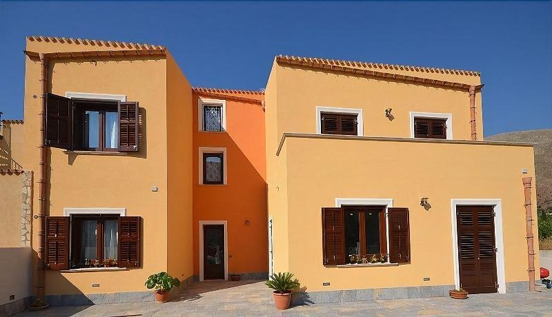 Baia Santa Margherita B&B カステッルッツォ エクステリア 写真